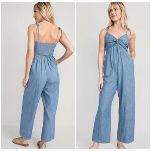 Old Navy Womens Blue Chambray Jumpsuit Twist Front‎ Tie Strap Wide Leg Medium